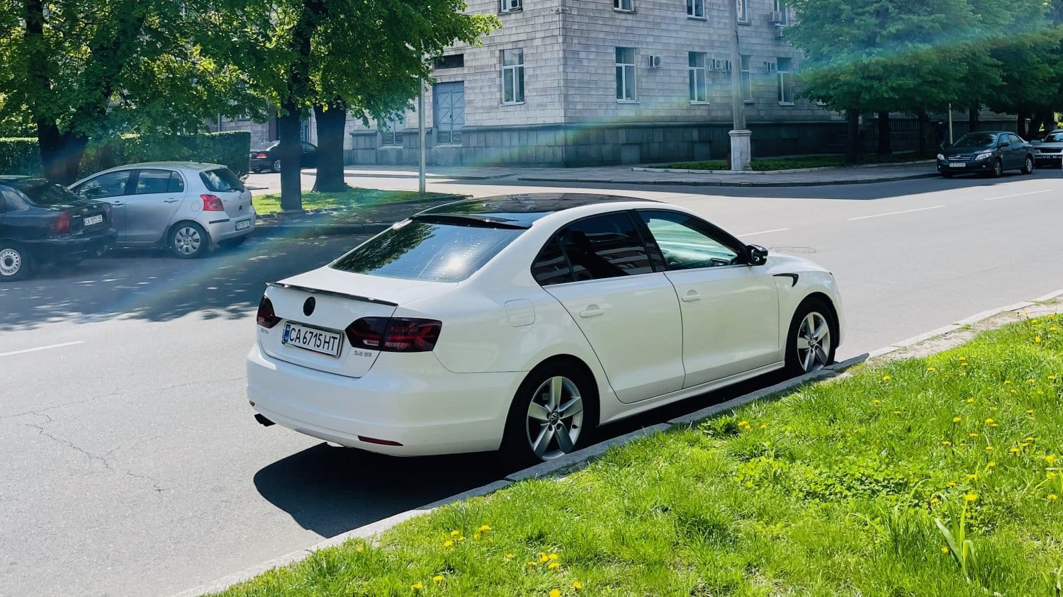 Вид бленди зі сторони