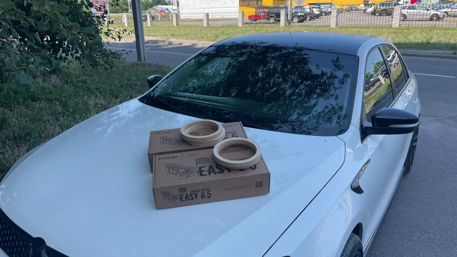 Динаміки Pride та монтажні кільця